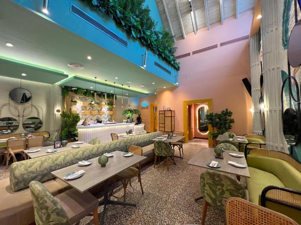 Vacation Suites With Rooftop Pool, Beach Club, Spa, Restaurants - Ducassi Collection - Playa Los Corales Punta Cana Bagian luar foto